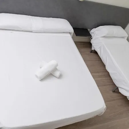 Nwt Station Pensión 2*