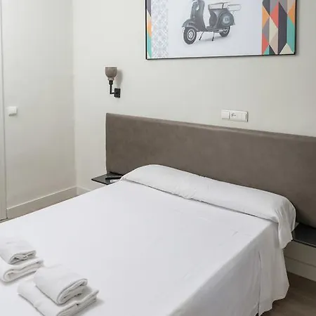 Guest house Nwt Station 2*