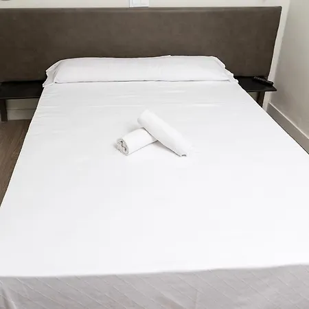 Pensjonat Nwt Station 2*